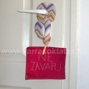 Kilincstábla kígyó varrás